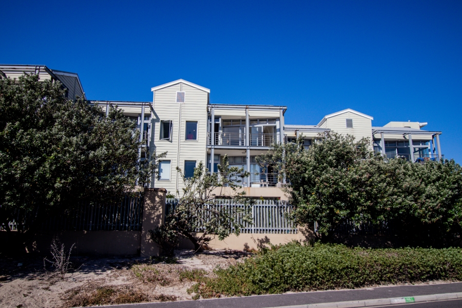 To Let 3 Bedroom Property for Rent in Big Bay Western Cape